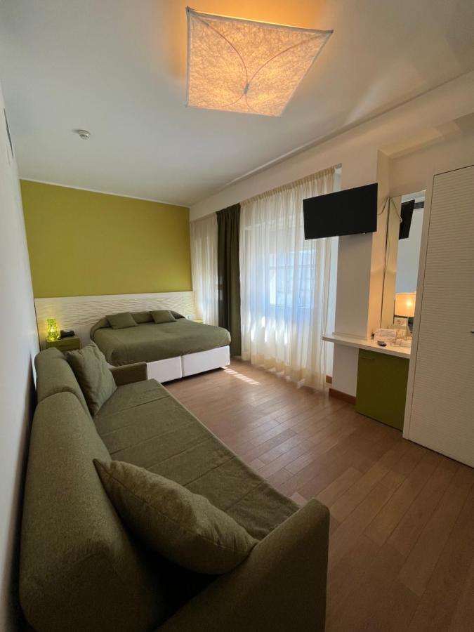 Hotel Mon Pays Ричоне Екстериор снимка