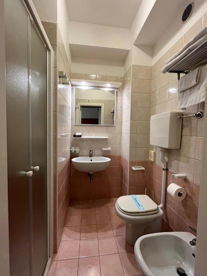 Hotel Mon Pays Ричоне Екстериор снимка
