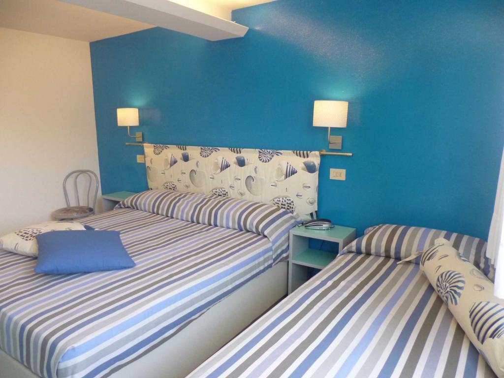Hotel Mon Pays Ричоне Екстериор снимка